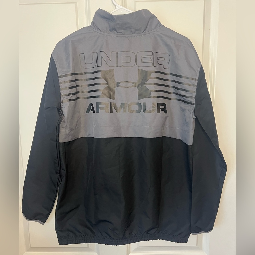 Under Armour Gray and Black Half-Zip Pullover/Windbreaker - Picture 8 of 9
